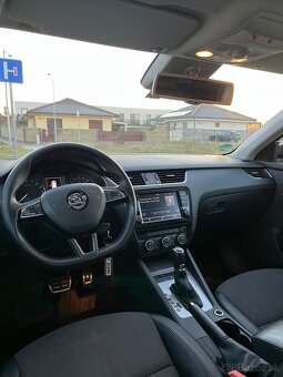 Škoda Octavia III. 2.0TDI Combi Elegance DSG Panoráma - 9