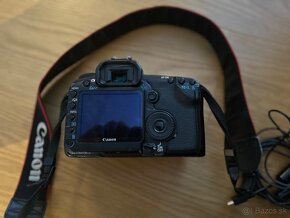 Canon EOS 5D mark II - FF - 9