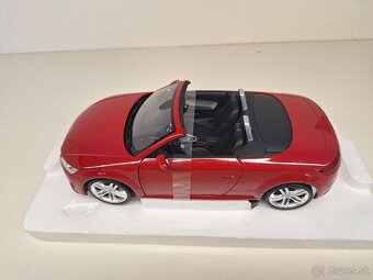 1:18 AUDI TT ROADSTER - 9