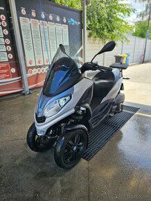 Piaggio MP3 300 HPE sport, ročník 2021 - 9