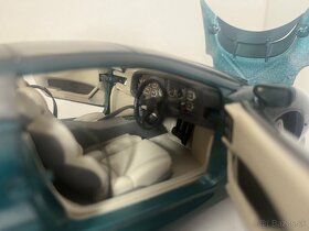 Predám Jaguár XJ220 1:18 - 9