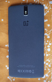 One Plus A0001 64gb - 9