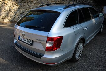 Škoda Superb Combi 2.0 TDI CR Elegance - 9