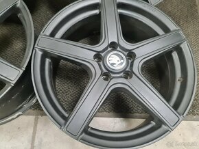 5X112 R18 7,5J ET35 ALU DISKY. - 9