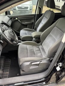 VW Touran 2.0 TDI DSG 7 Miestny - 9