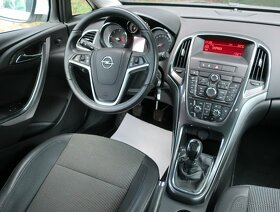 Opel Astra Sport Tourer, model r.v. 2014, biela - TOP PONUKA - 9