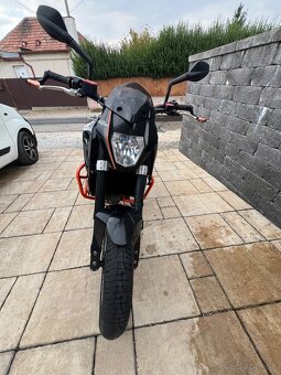 Ktm duke 690 - 9