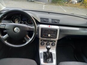 Volkswagen Passat B6 Variant 2.0TDi  Higline - 9