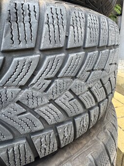 Zimná sada originál  Tiguan Goodyear 215/65r17 - 9