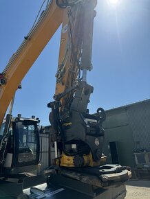 Liebherr R926 COMPACT 2015 - 9