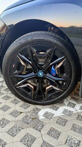 Predám BMW iX M60 - 9