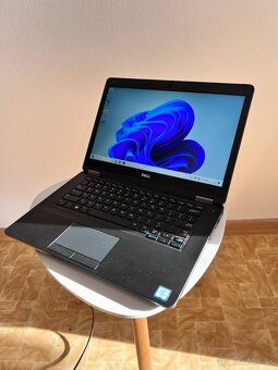 Notebook 14" DELL.Intel i5-6300U 2x2,40GHz.8gb ram.120g SSD - 9