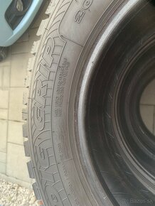 Predam pneu. OFFROAD 4x4 INSA TURBO 205/60R16 - 9