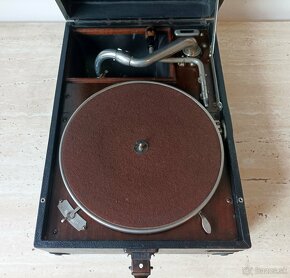 His Master’s Voice - starožitný gramofon na kliku, top stav - 9