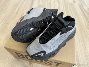 Adidas Yeezy 700 MNVN Metallic veľ. 36 2/3 - 9