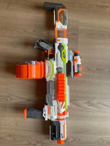 NERF gun - 9