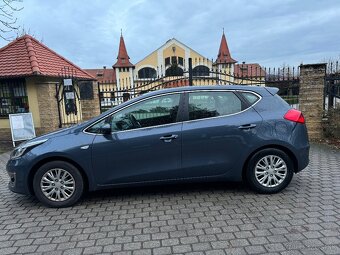 KIA Ceed 06/2018 - 9