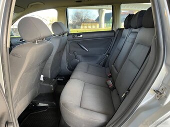 VW Passat 1.9 TDI Automat - 9