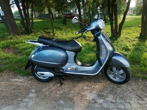 Piaggio Vespa GT 125 - 9