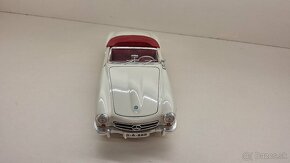 1:18 MERCEDES-BENZ 190 SL - 9