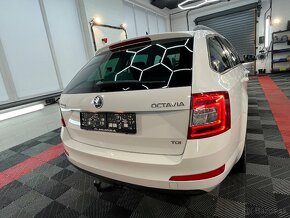 Škoda Octavia Combi 2.0 TDI Elegance/Style DSG - 9