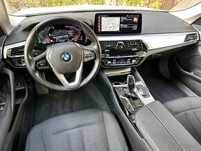 BMW rad 5 Touring 520d xDrive A/T - 9