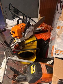 STIHL GS 461 zánovní motorová pila na stavební materiály - 9