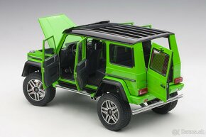 Mercedes-Benz G500 4×4² a Chevrolet Camaro ZL1 - 1:18  AUTO - 9