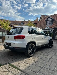 Volkswagen Tiguan 2.0 TDi  4x4 DSG - 9