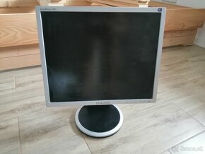 Monitor - predám - 9