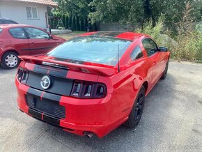 Mustang 2014 3.7 V6 nízky nájazd kilometrov. skvelá kondícia - 9