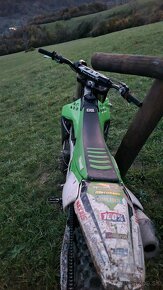 Kawasaki kxf 250 - 9