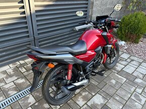 Honda cbf125 A1 - 9