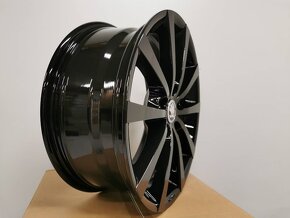 Škoda Eniaq, Superb, Yeti alu disky 5x112 R19 ET47 - 9