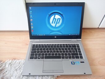 predám HP elitebook / 8gb ram / Intel core i5 / 256gb ssd - 9