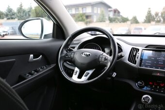 KIA SPORTAGE 2,0 CRDi AWD Platinum 1.majitel Slovak - 9