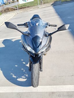 Kawasaki Ninja 650 - 9