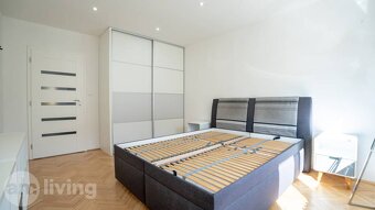 ZARIADENÝ - priestranný 3i 83m² + loggia - Nová Dubnica - 9