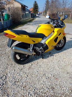 Honda vfr 800fi šport turing - 9