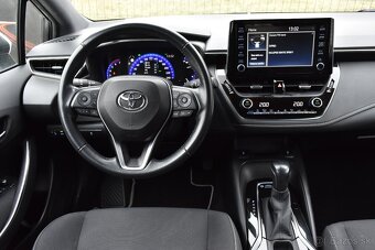 Toyota Corolla 1.8 HYBRID E-CVT Comfort SR 2021 DPH - 9