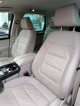 Predám Volkswagen Touareg 3,0 TDI V6 - 180 kW  Automat 8 st. - 9