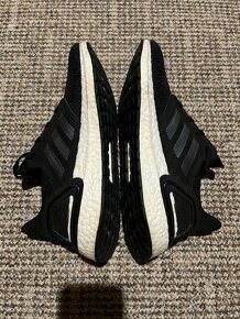 Adidas Ultraboost vel 39 1/3 - 9