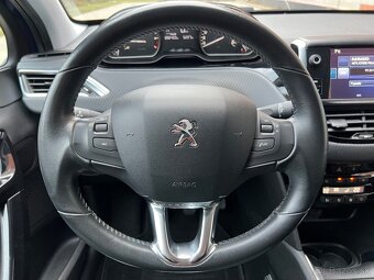 Peugeot 208 - 9