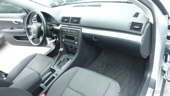 Audi A4 2,0 TDI kombi - 9