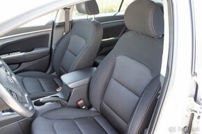 Hyundai Elantra 1.6 CRDi Style 2017 - 9