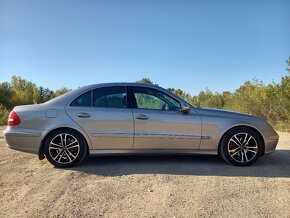 mercedes e 320 4matic avantgarde benzín - 9