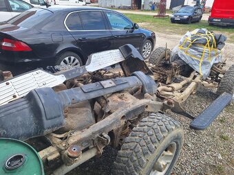 Mitsubishi Pajero 2.5 TD 73kw - 9