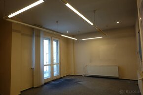 Prenájom - kancelárske priestory s terasou, 30 m2, Košice - 9