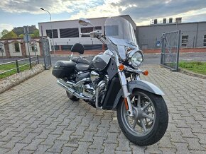 Suzuki Intruder - 9