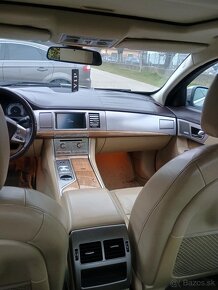 Jaguar XF 2009 4.2 218kW - 9